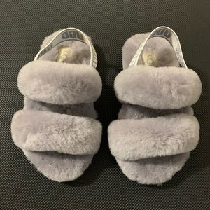 UGG “Oh Yeah” Slipper Never Worn